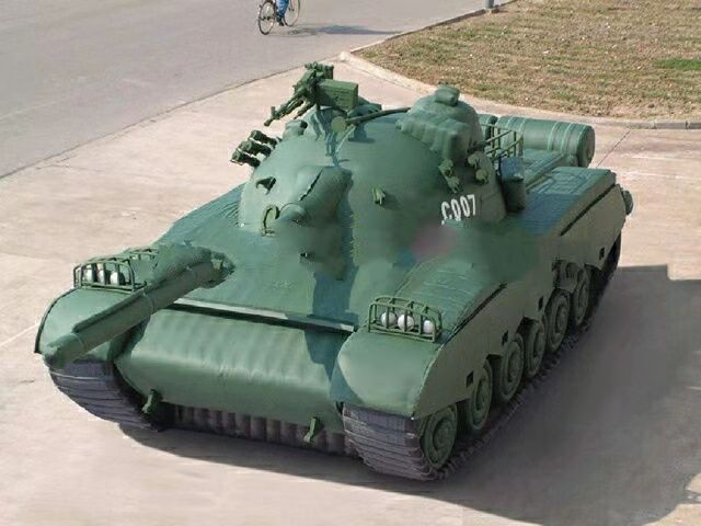 三江充气坦克战车